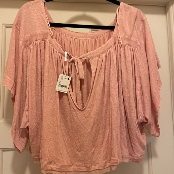 New Free People Top Tags On - Strawberry Smoothie Top NWT Spring Tee relaxed fit - Picture 7 of 8
